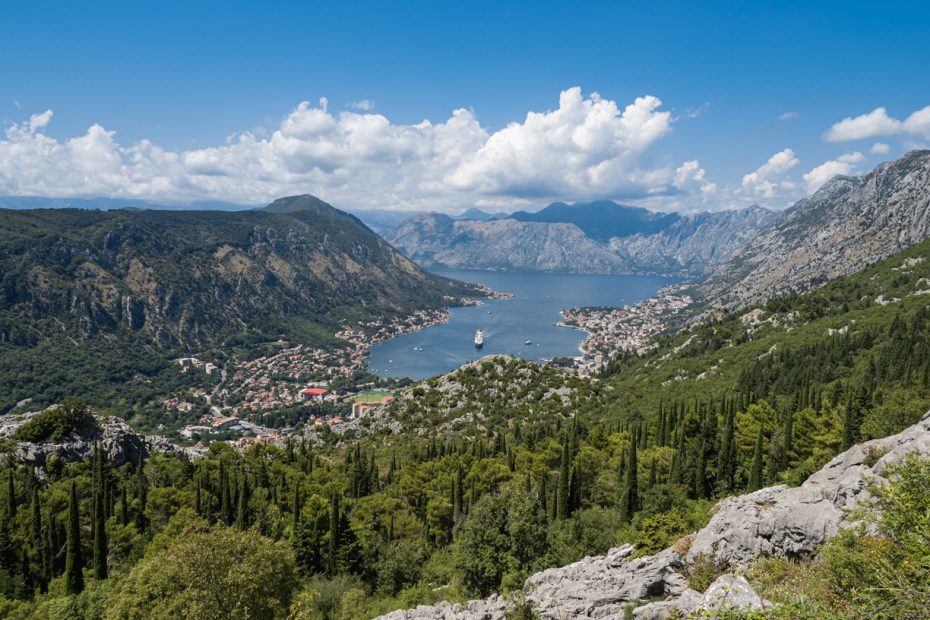 Paseo en barco a la cueva azul y Kotor desde